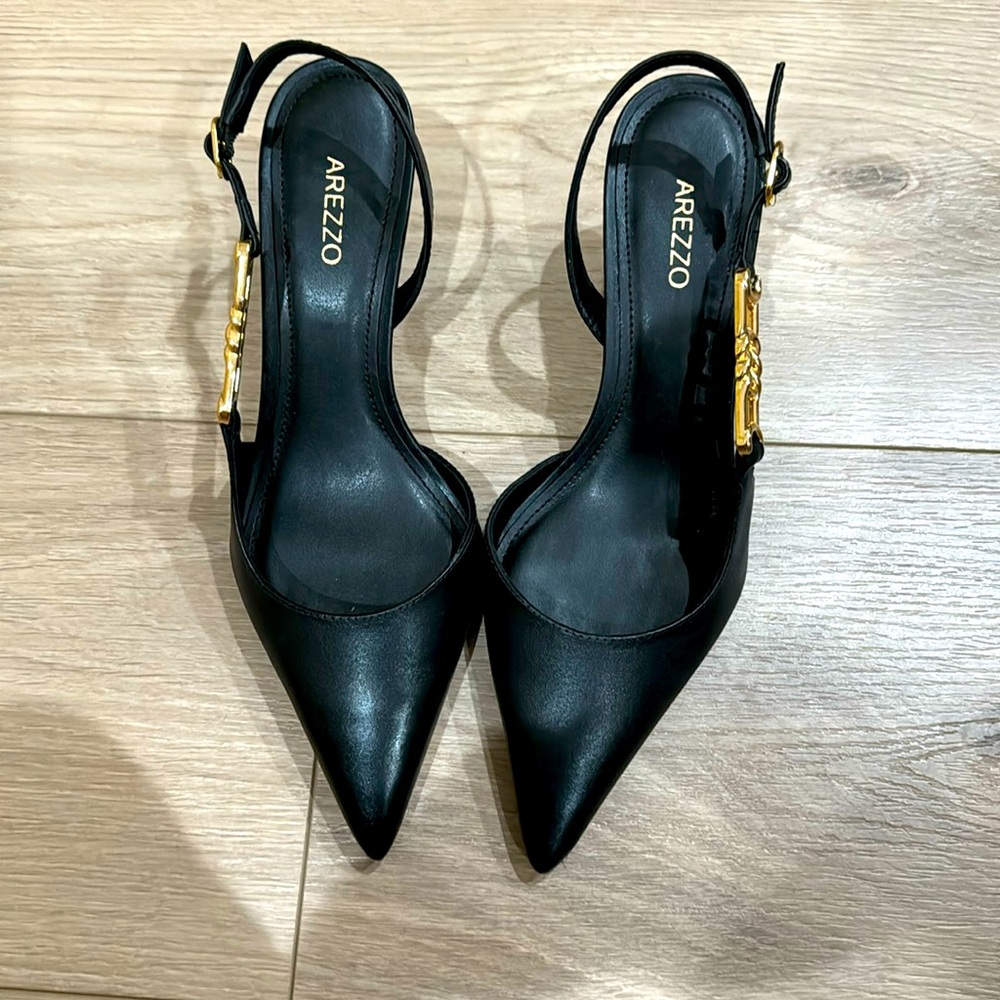 Black Kitten Heal with Gold Buckle . Wore once. Size 6.5